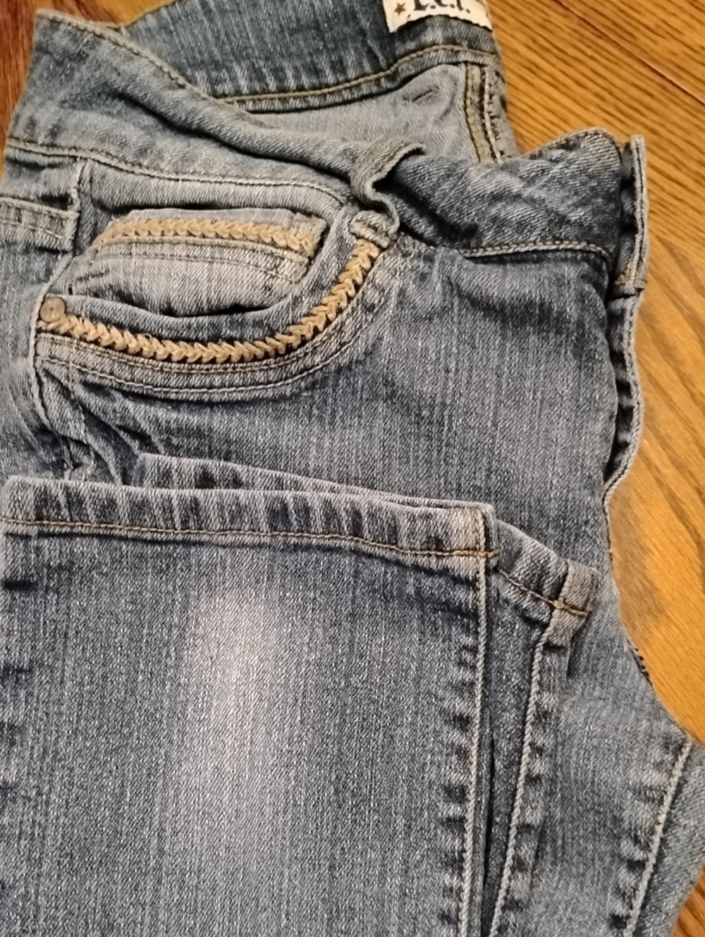 lei Women's Light Blue Skinny Jeans with Braided Pocket Trim